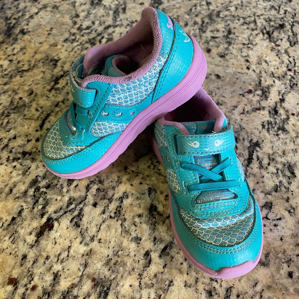 Little Kid's Baby Jazz Lite Sneaker size 7.5